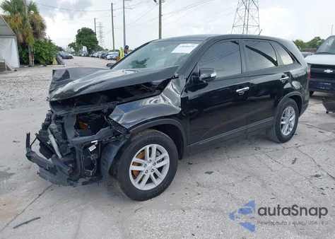 2015 Kia Sorento Lx z USA, uszkodzony, nr VIN 5XYKT3A68FG562896